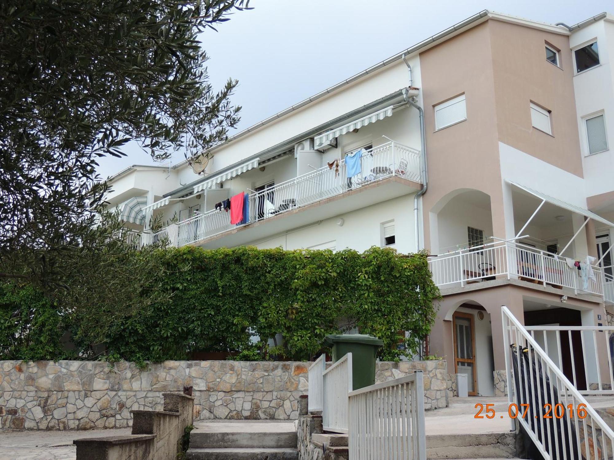 Apartments Antea & Magdalena Pirovac Exterior photo